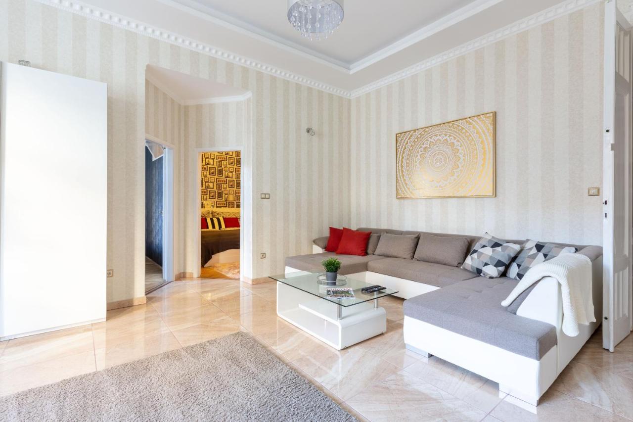 Luxury Downtown Home By Anna Budapest Ngoại thất bức ảnh