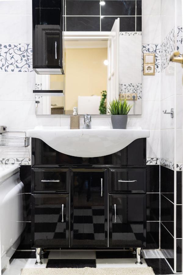 Luxury Downtown Home By Anna Budapest Ngoại thất bức ảnh